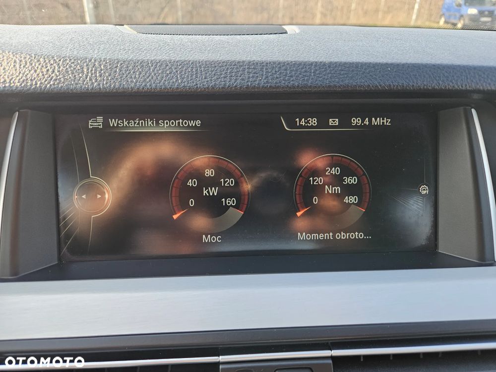 BMW Seria 5 525d xDrive Modern Line - 36