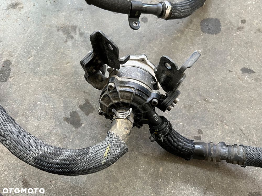 Pompa węże przewody wody Renault Megane V E-TECH - 5