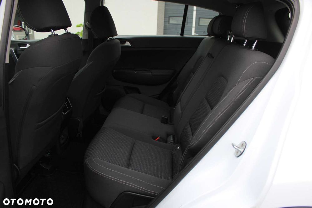 Kia Sportage 1.6 GDI Business Line 2WD - 19