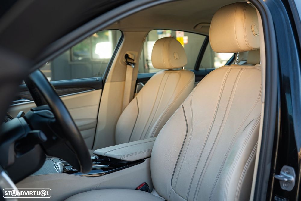 BMW 520 d Line Luxury Auto - 11