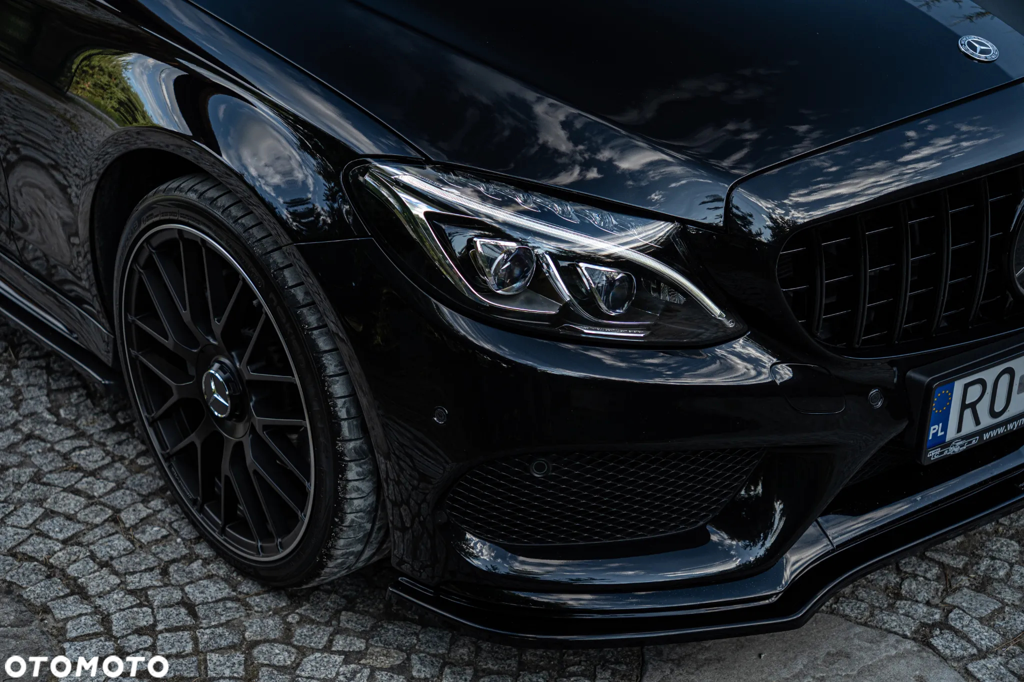 Mercedes-Benz Klasa C 200 Coupe 4Matic 9G-TRONIC AMG Line - 3