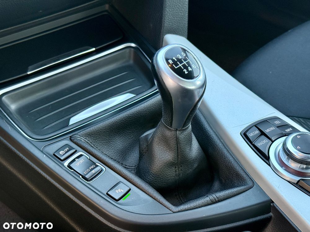 BMW Seria 3 316d - 35