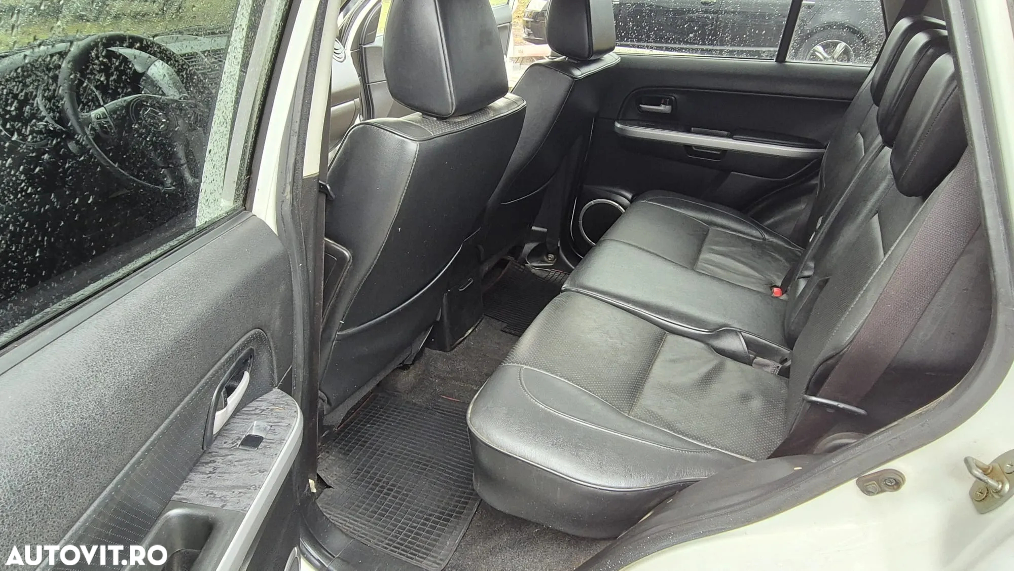 Suzuki Grand Vitara 1.9 DDiS Comfort - 8