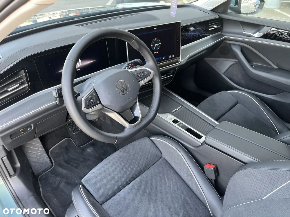 Volkswagen Passat - 10