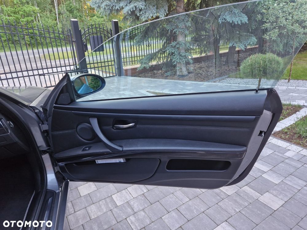 BMW Seria 3 325i - 14