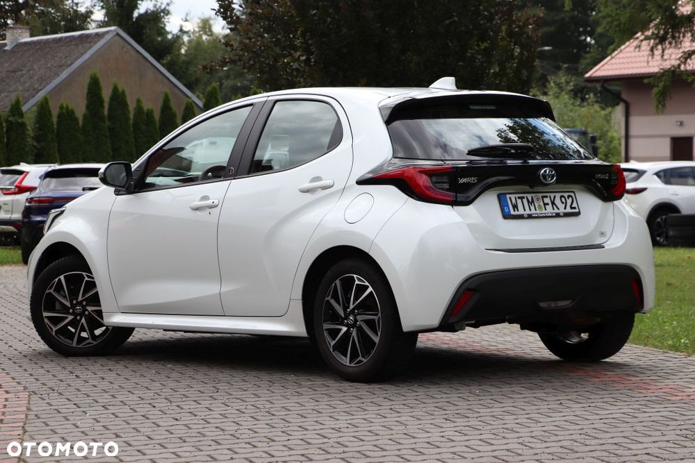 Toyota Yaris 1.5 VVT-i Team Deutschland - 3