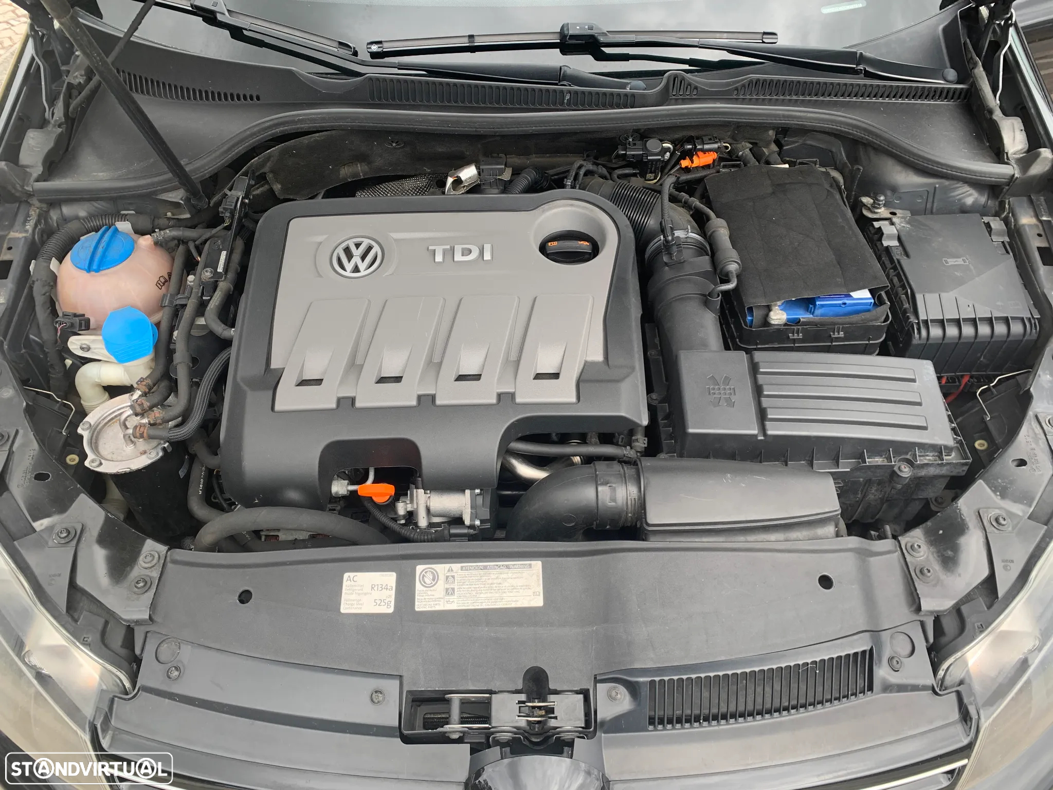 VW Golf 2.0 TDi BlueMotion Confortline - 25