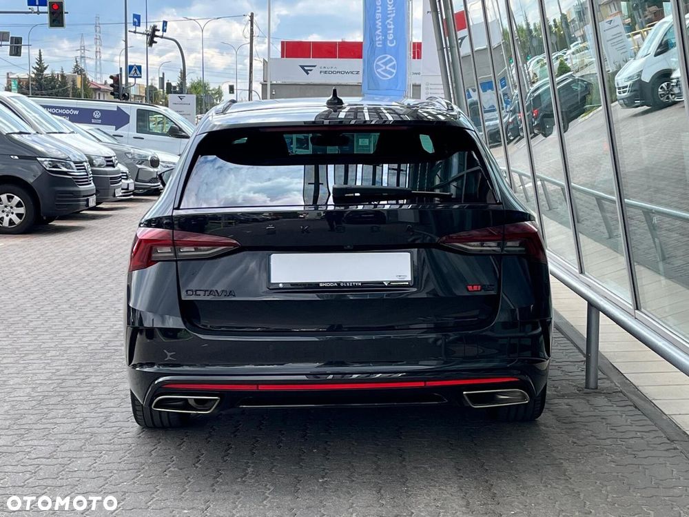 Skoda Octavia 2.0 TDI RS DSG - 11