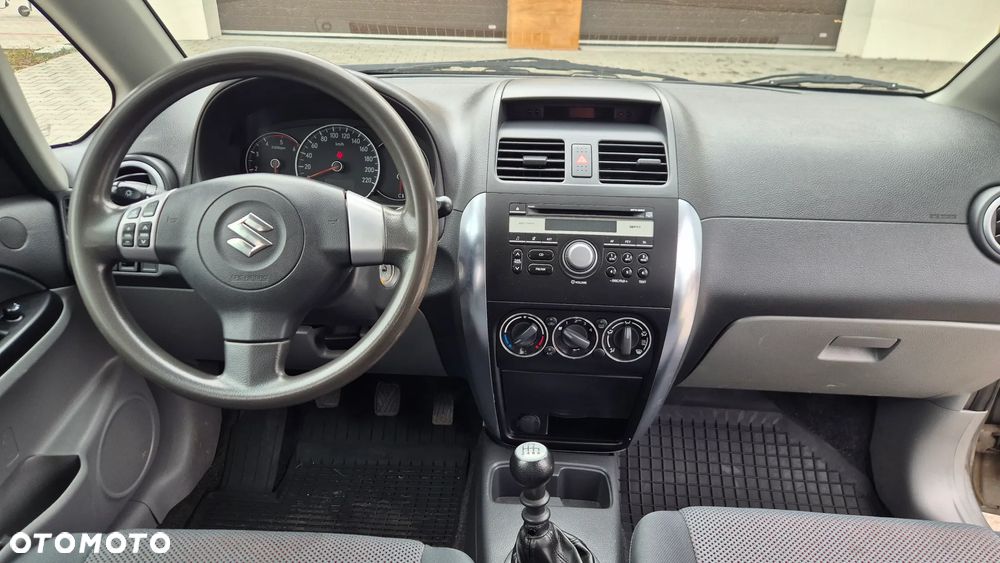 Suzuki SX4 - 7