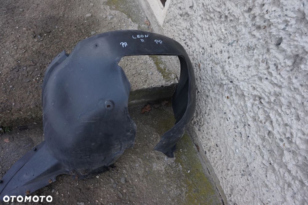 NADKOLE PRAWE PRZEDNIE SEAT LEON II 05/12r - 2