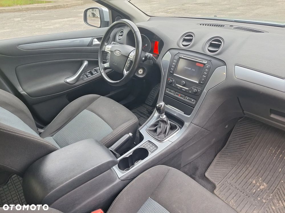 Ford Mondeo - 13