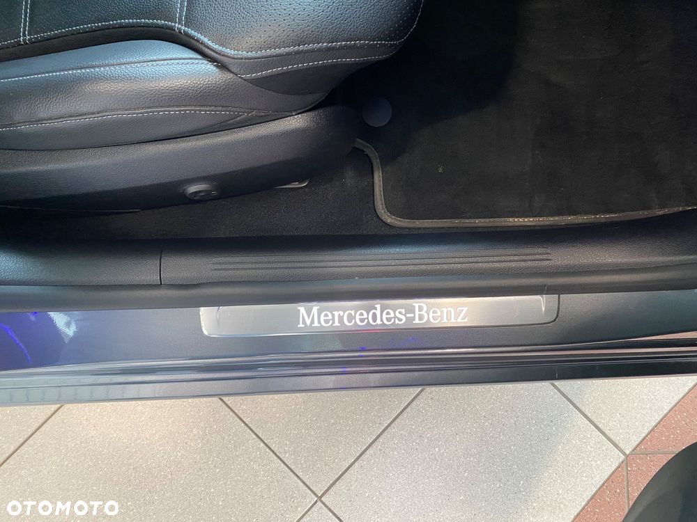 Mercedes-Benz Klasa C 220 d mHEV - 25