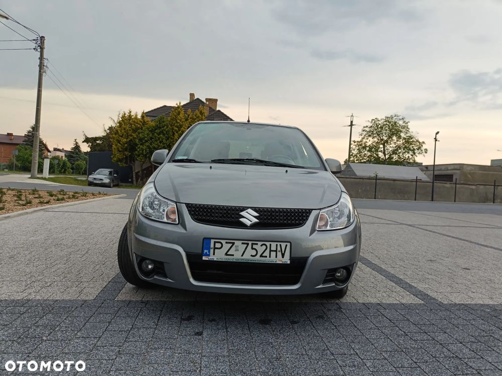 Suzuki SX4 1.6 Premium - 1