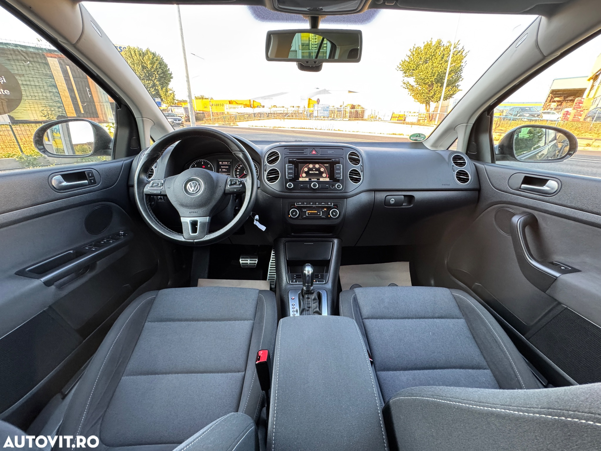 Volkswagen Golf 1.6 TDI DPF DSG MATCH - 6