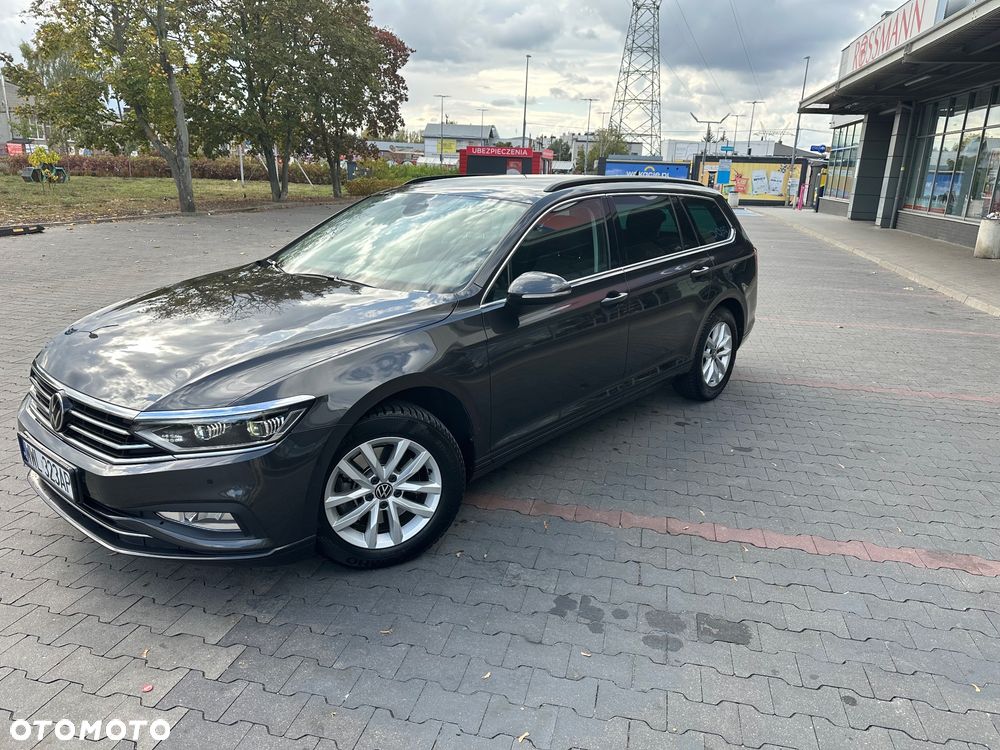 Volkswagen Passat - 4