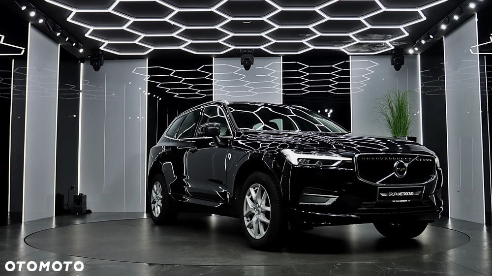 Volvo XC 60 T5 Momentum Pro - 12
