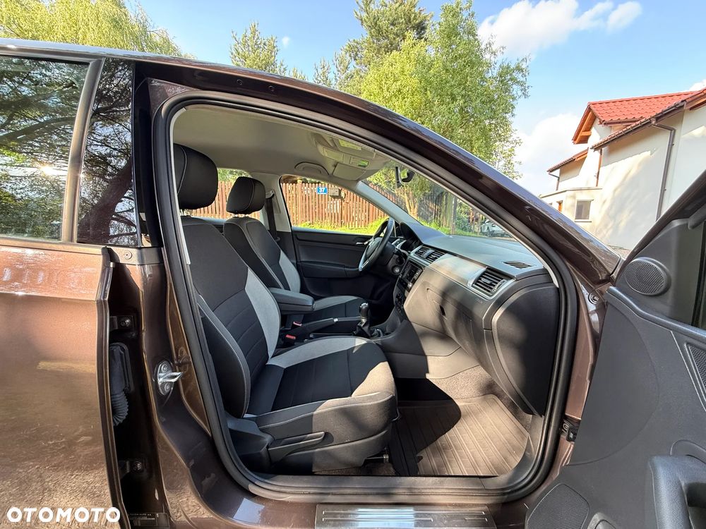 Skoda RAPID 1.2 TSI Ambition - 26