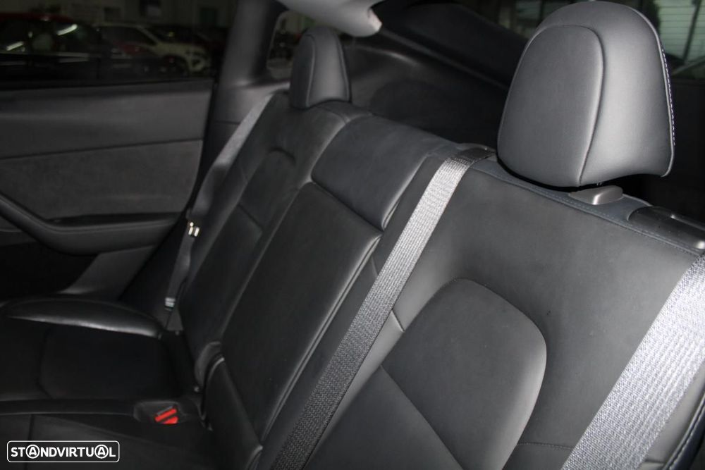 Tesla Model Y Long Range Tração Integral - 13