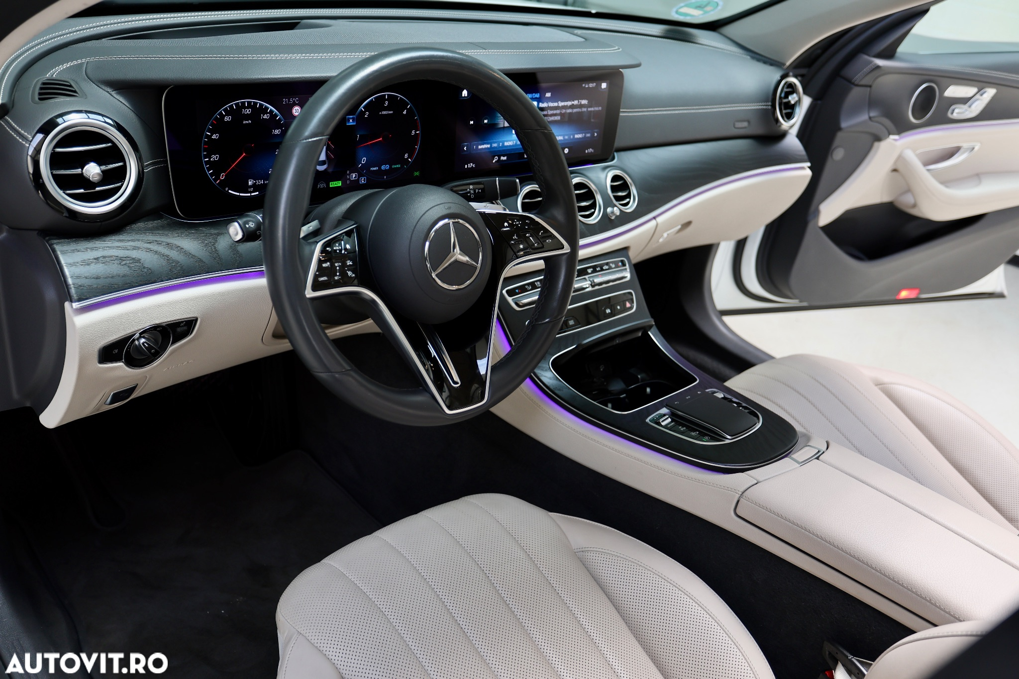 Mercedes-Benz E 300 d 4Matic 9G-TRONIC Exclusive - 23