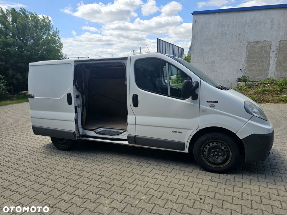 Renault TRAFIC - 6