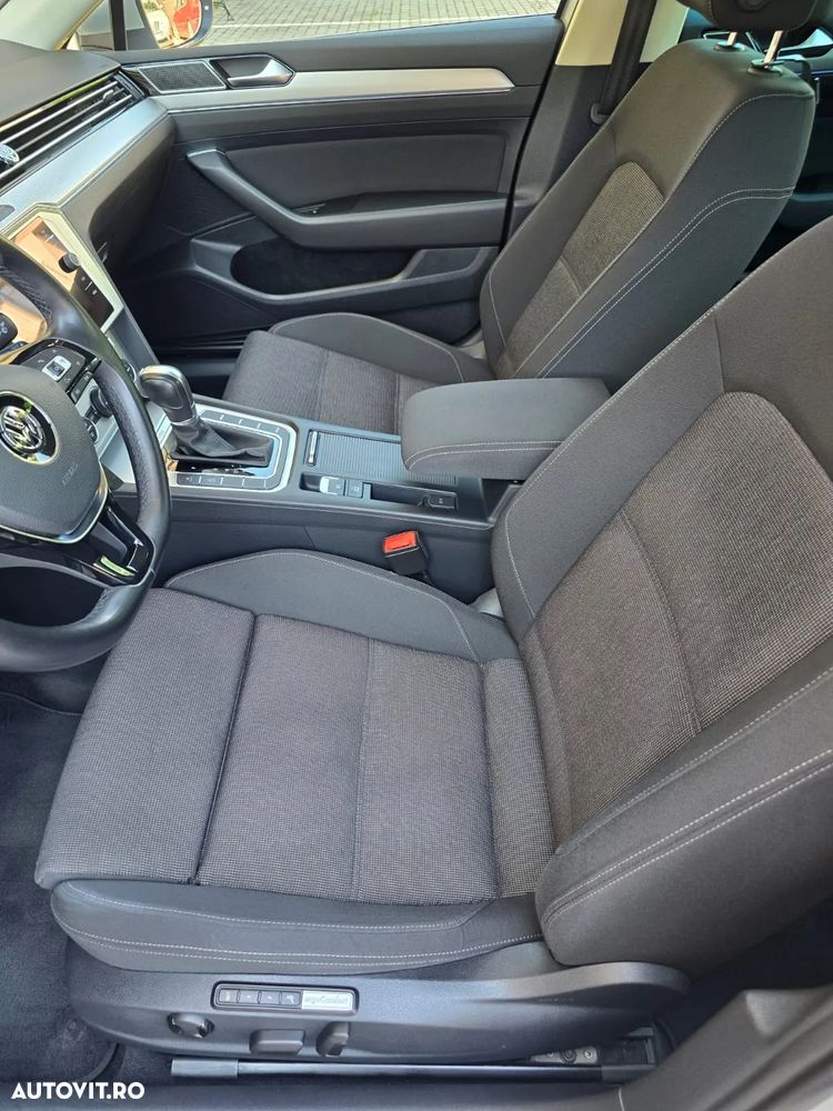 Volkswagen Passat - 9