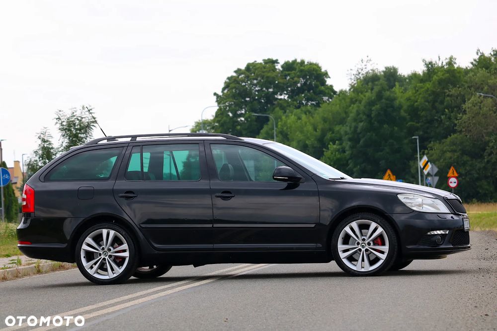 Skoda Octavia 2.0 TDI DPF RS DSG - 4