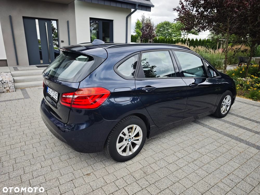 BMW Seria 2 218d - 15