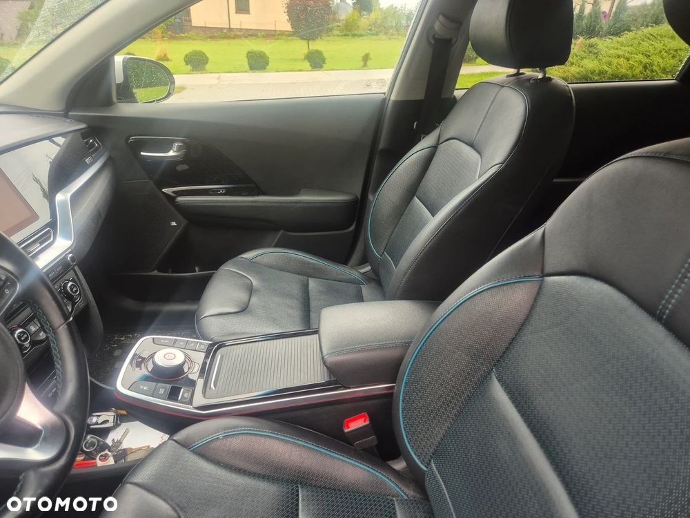 Kia Niro e-Niro 64kWh XL - 9
