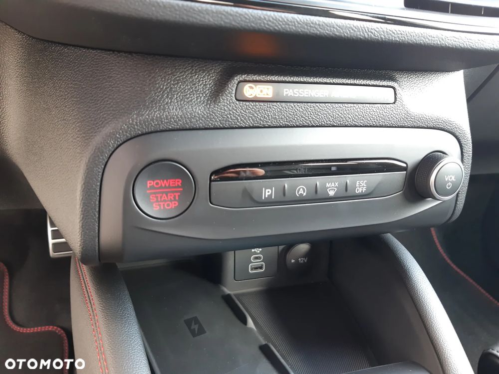 Ford Focus 2.3 EcoBoost ST X - 28