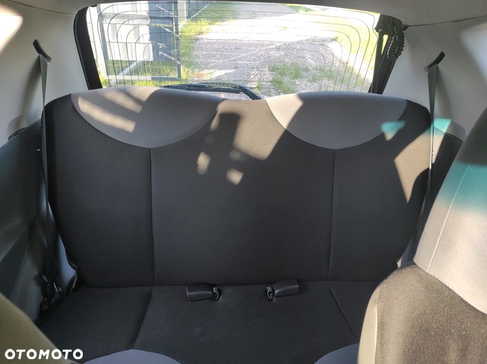 Peugeot 107 1.0 Happy - 18