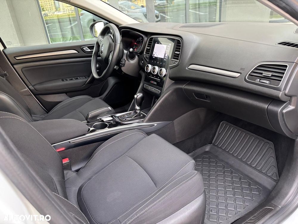 Renault Megane BLUE dCi EDC Zen - 13