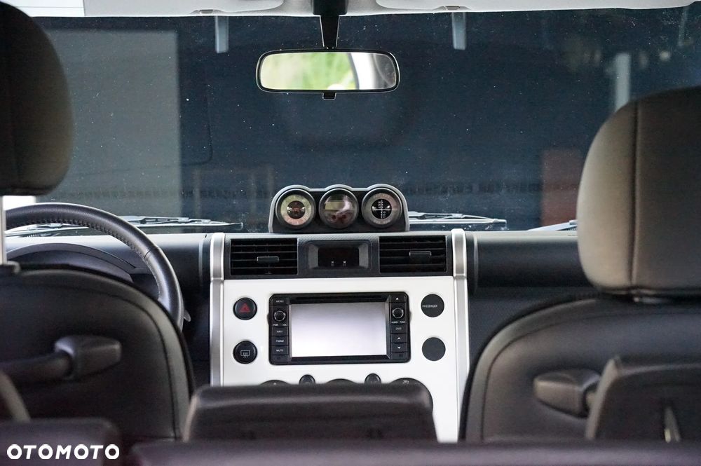 Toyota FJ - 15