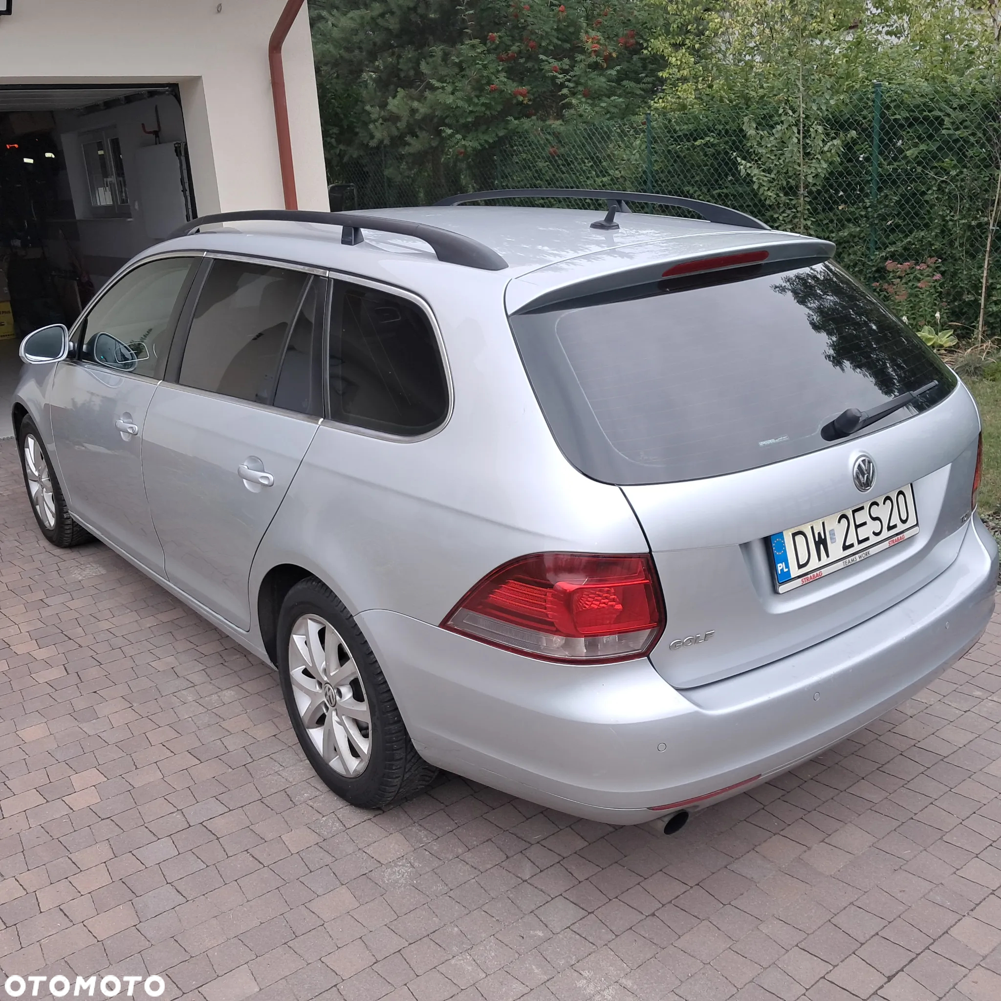 Volkswagen Golf VI 1.6 TDI Comfortline - 4