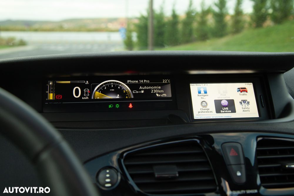 Renault Grand Scenic - 30