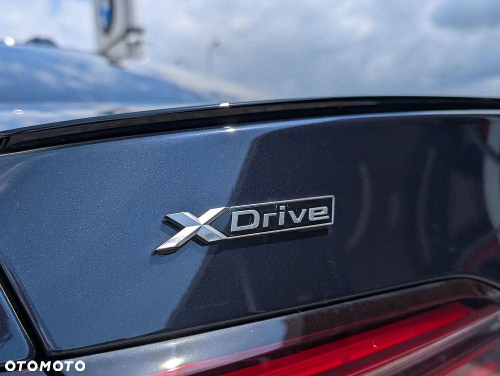 BMW Seria 5 520d mHEV - 11