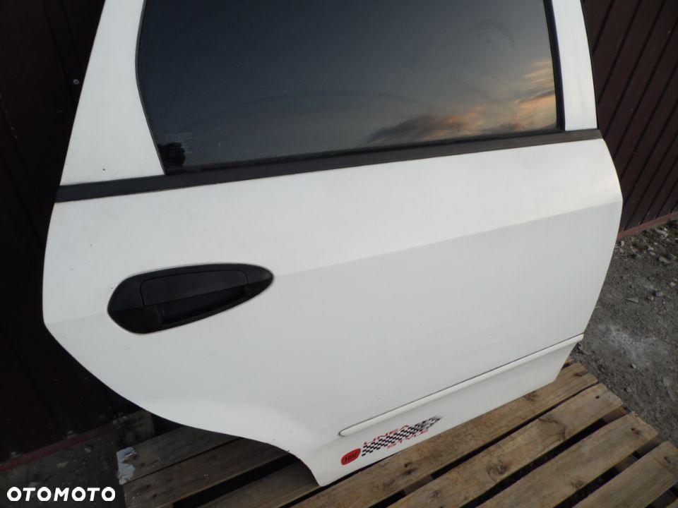 drzwi prawe tylne prawy tył Fiat Linea kod lakieru 249 - 2