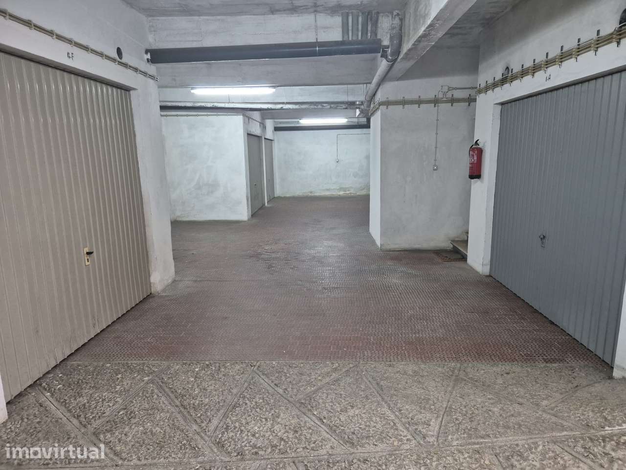 Arrenda-se Garagem Box com 25m2 no centro do Feijó - Grande imagem: 4/7