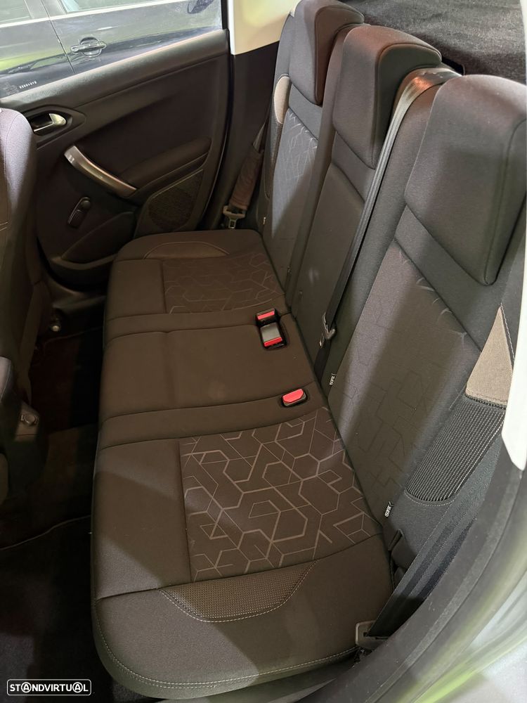 Peugeot 2008 1.4 HDi Access - 14