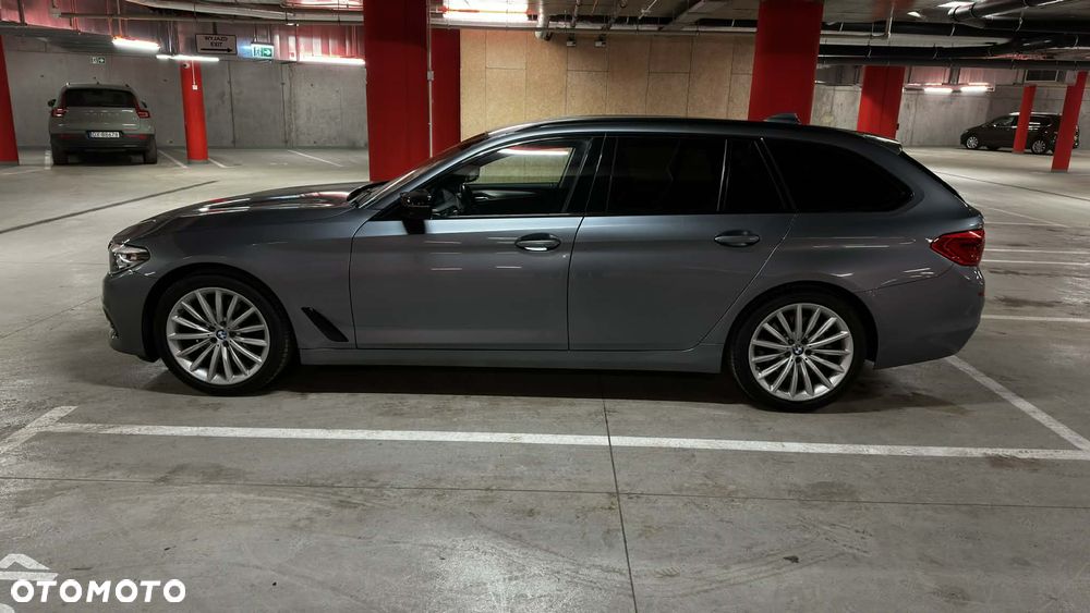 BMW Seria 5 520d Sport Line sport - 8