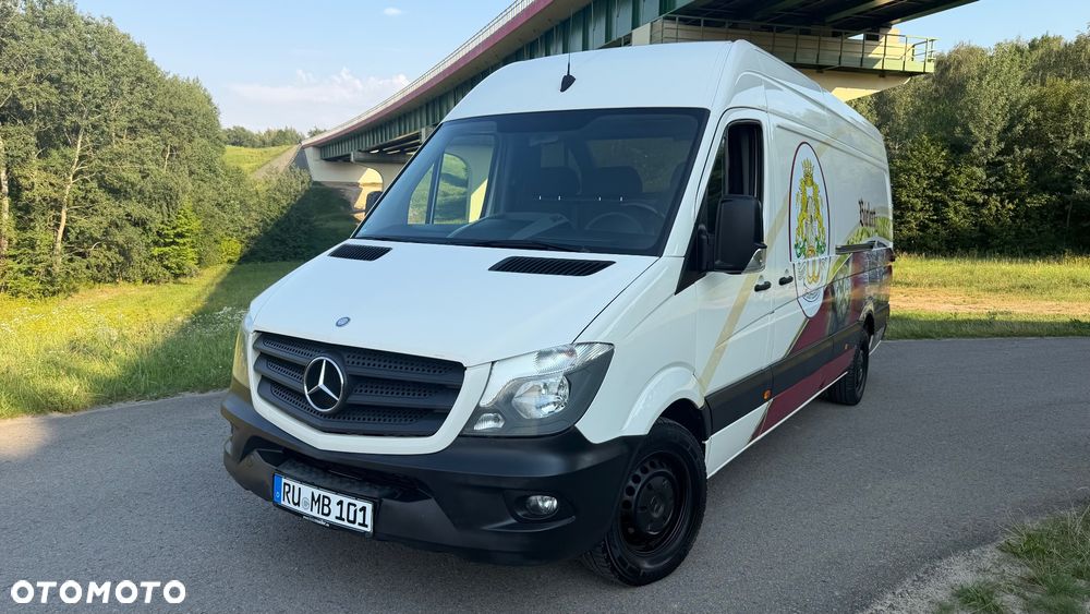 Mercedes-Benz Sprinter - 1