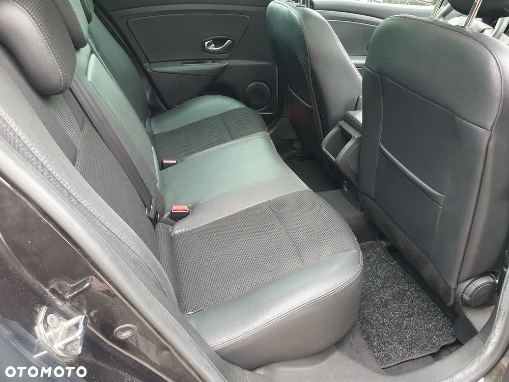 Renault Megane TCe 130 Luxe - 2