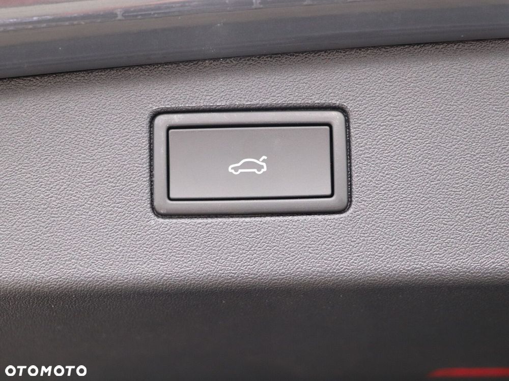 Volkswagen Tiguan - 11