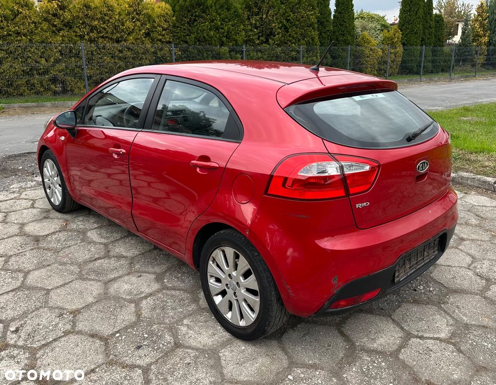 Kia Rio 1.4 M - 5