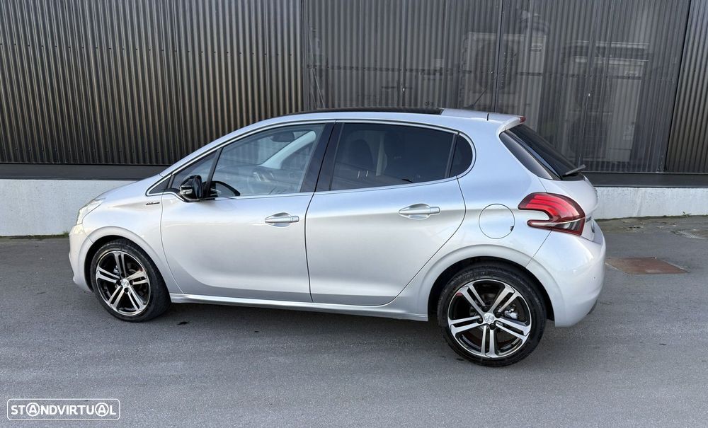Peugeot 208 1.2 PureTech GT Line EAT6 - 3
