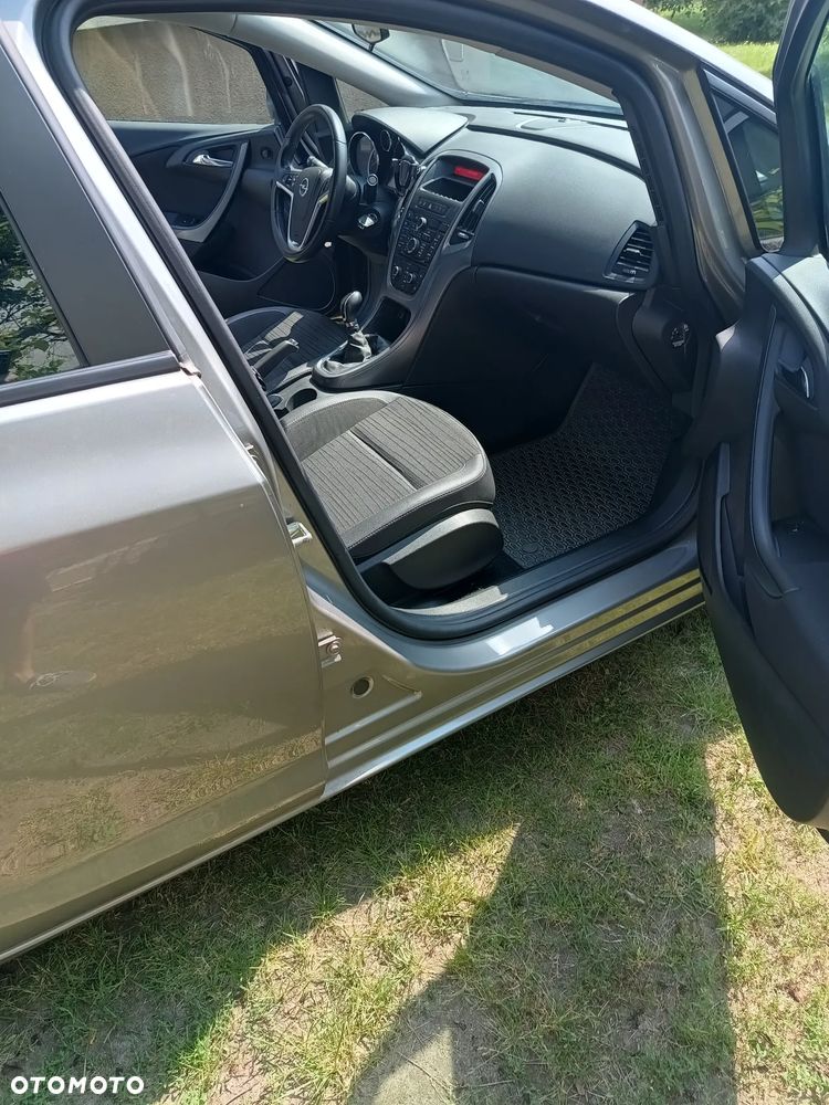 Opel Astra 1.6 Essentia - 6