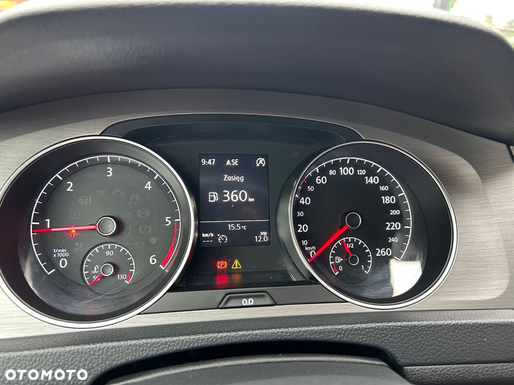 Volkswagen Golf 1.6 TDI DPF BlueMotion - 5