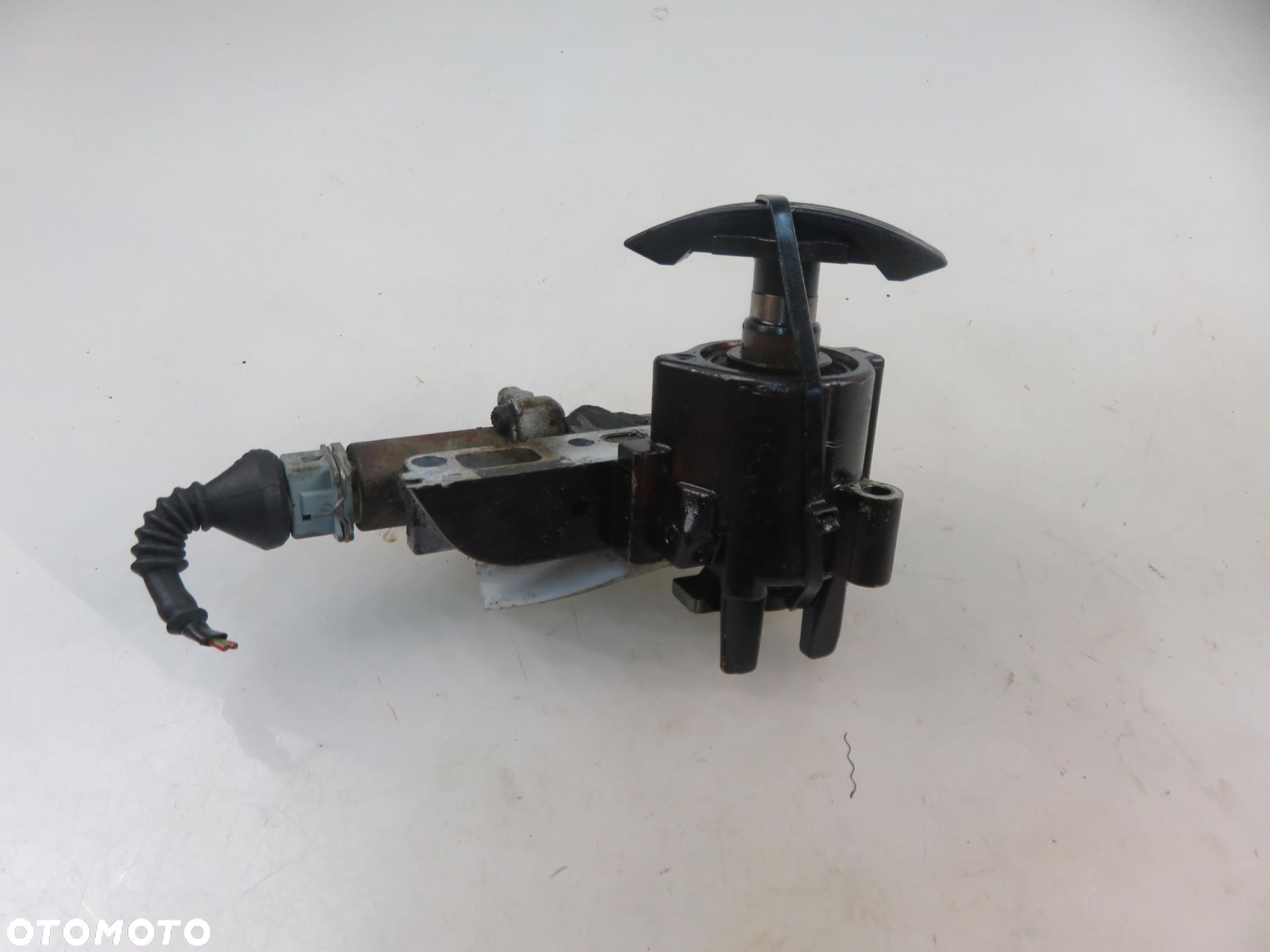 NAPINACZ ŁAŃCUCHA AUDI A6 C5 2.4 V6 078109087G - 1
