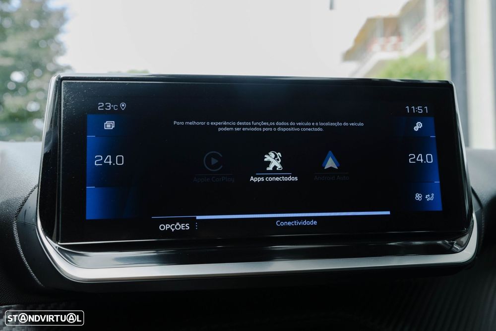 Peugeot 2008 1.2 PureTech Allure Pack EAT8 - 29