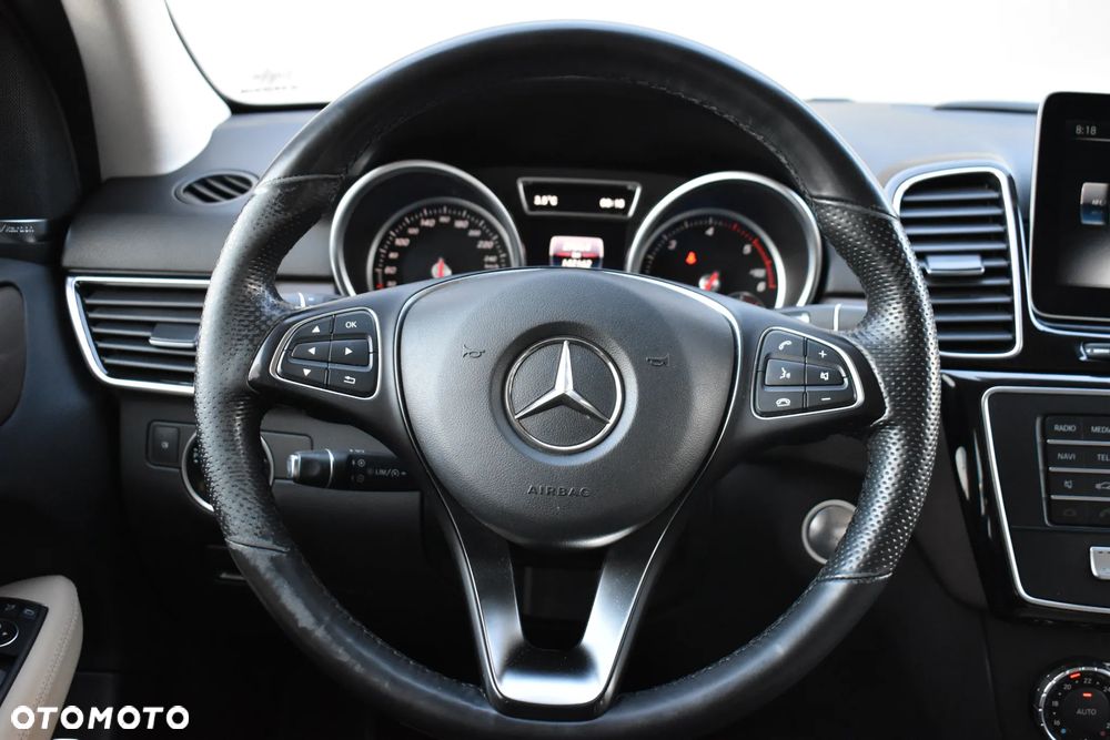 Mercedes-Benz GLE - 18