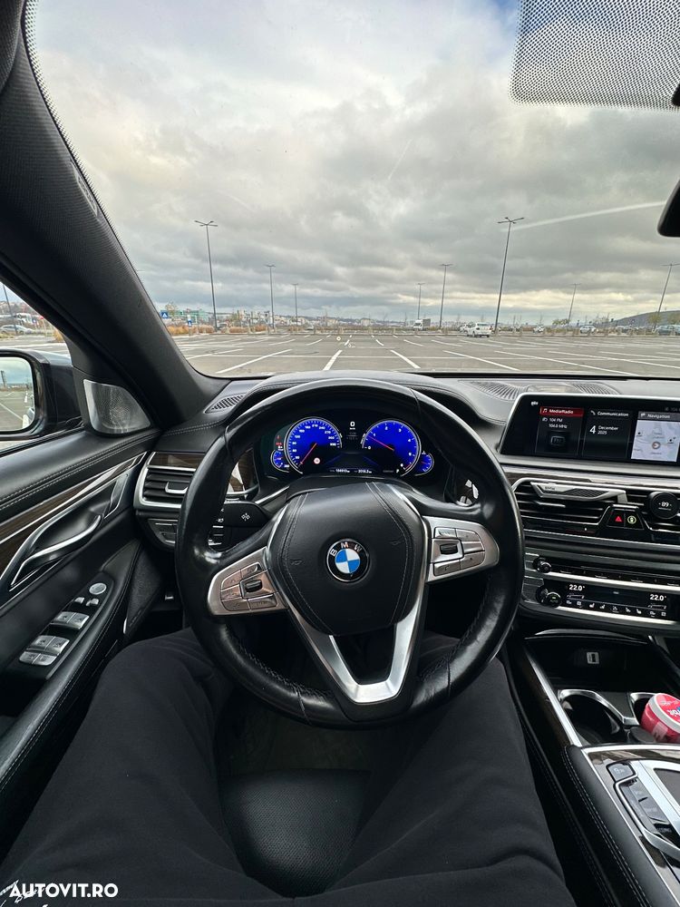 BMW Seria 7 740d xDrive - 18